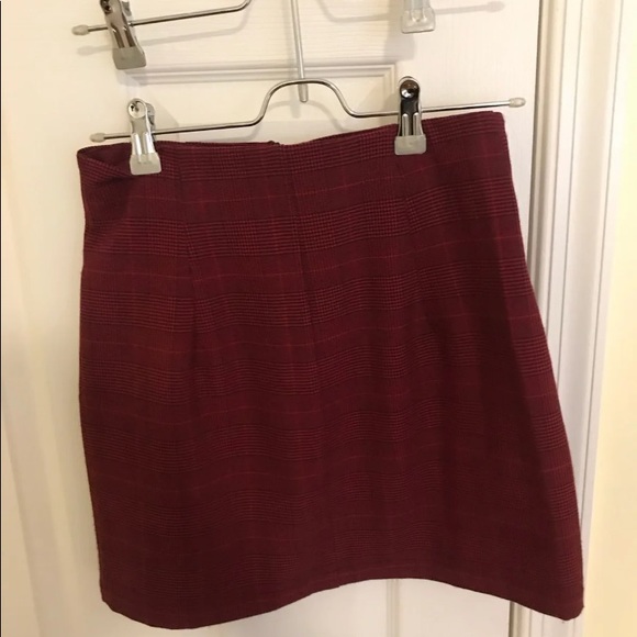 Forever 21 Burgundy Plaid Skirt - Picture 2 of 5